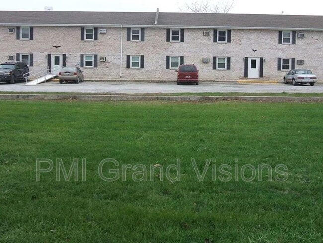 Building Photo - 465 E Main St