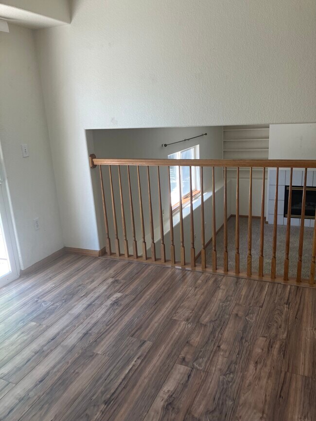 Building Photo - 160 Emilio Court