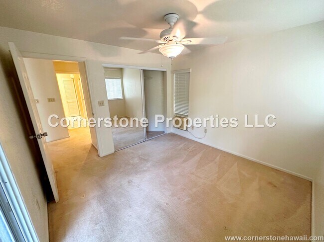 Building Photo - 95-270-270 Waikalani Dr