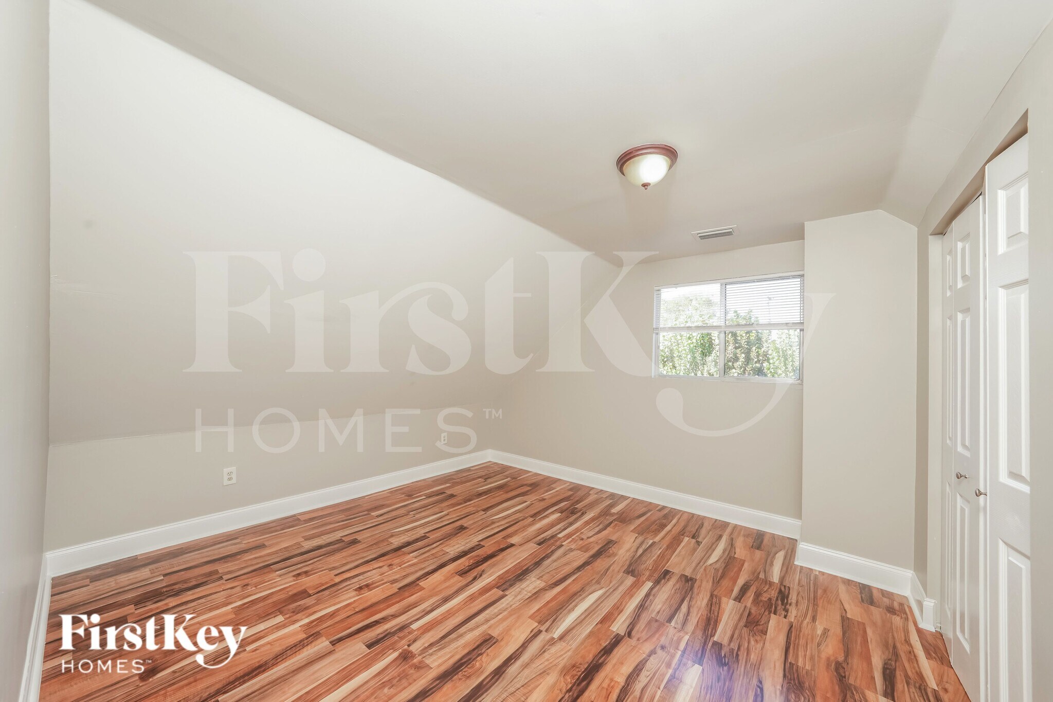 Building Photo - 5227 Adams Rd