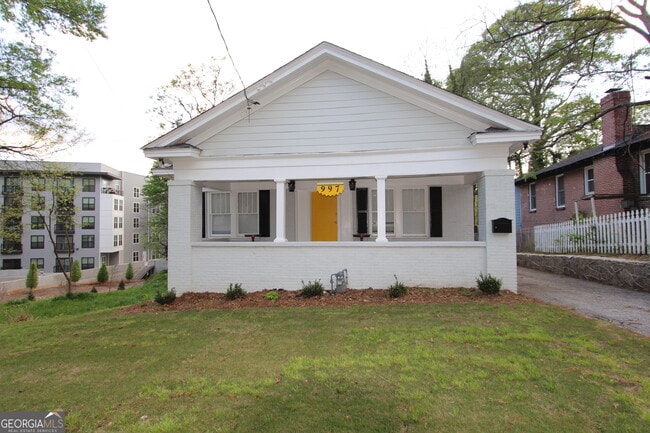 Building Photo - 997 Boulevard SE