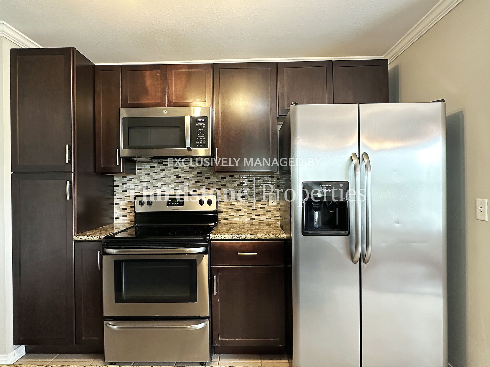 Building Photo - 7800 Point Meadows Dr