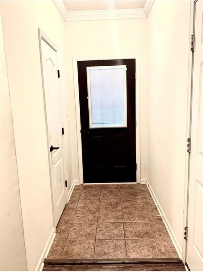 Building Photo - Tavern Grove Townhome in Campbell County