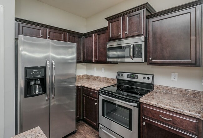 Building Photo - 950 Erika Ln