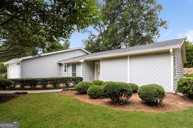 Building Photo - 1815 Quailwood Dr