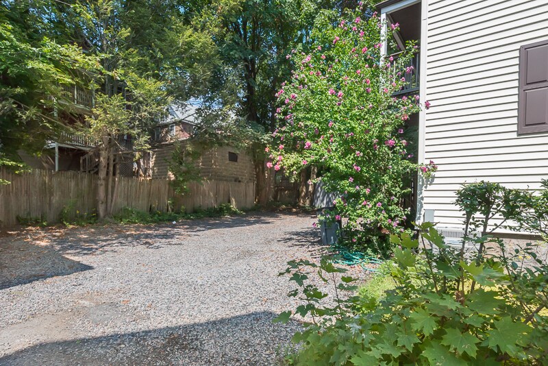 Building Photo - 50 Hobson St