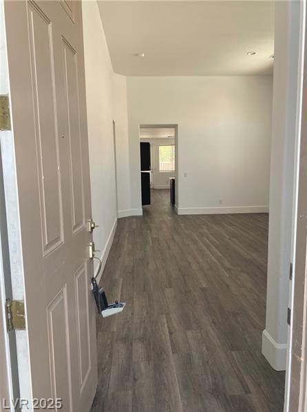 Building Photo - Single story home in gated community!
