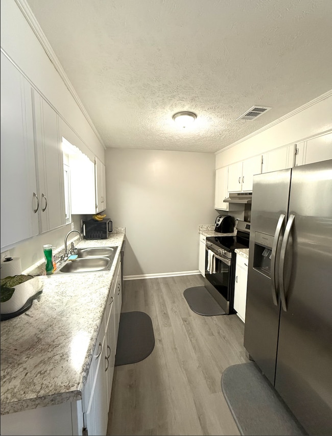 Building Photo - Beautiful 4 Bedroom Home with Bonus Room – $1650.00/Month