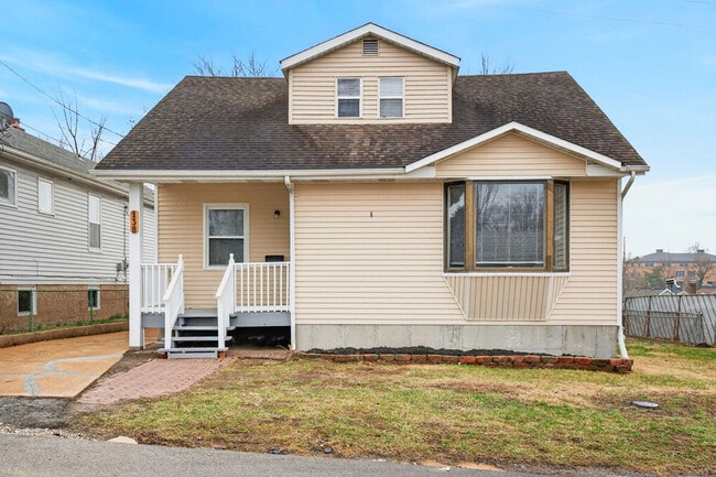 Building Photo - 146 W Felton Ave