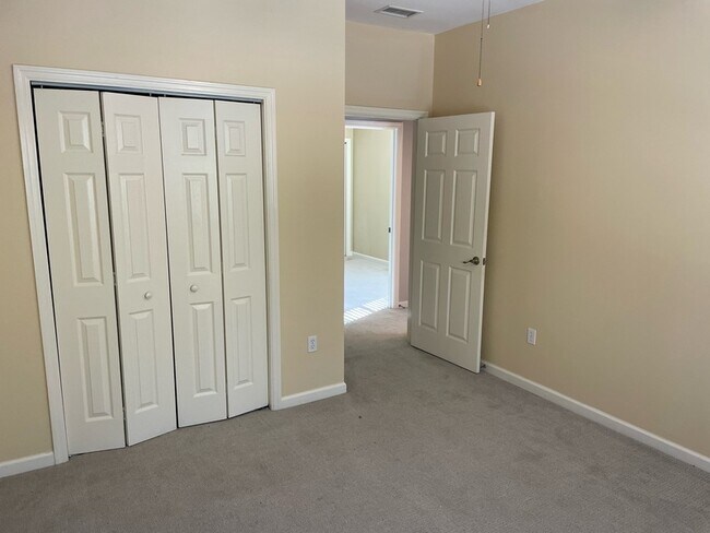 Building Photo - 1325 Stone Rd