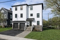 Building Photo - 7 Maple St