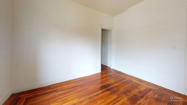 Building Photo - Embassy