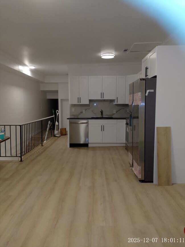 Building Photo - 1551 9th St NW