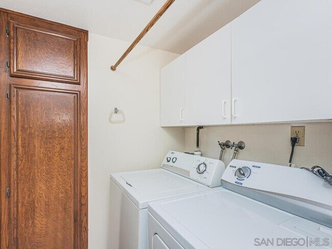 Building Photo - 11331 Penanova St