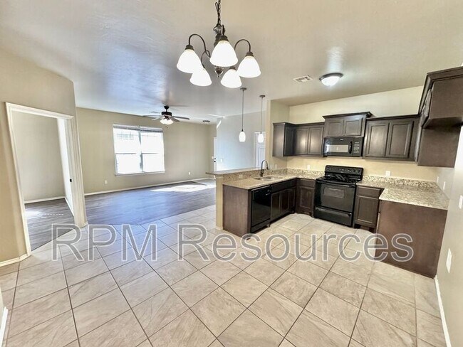Building Photo - 151 Bison Ct Way
