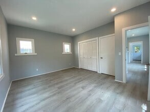 Building Photo - 318 Belmont Ave