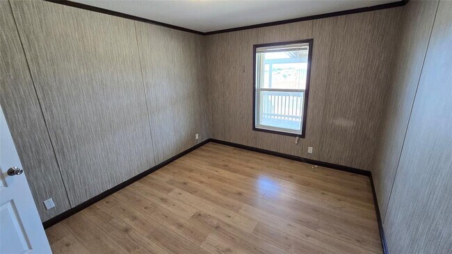 Building Photo - 148 Sunview Dr