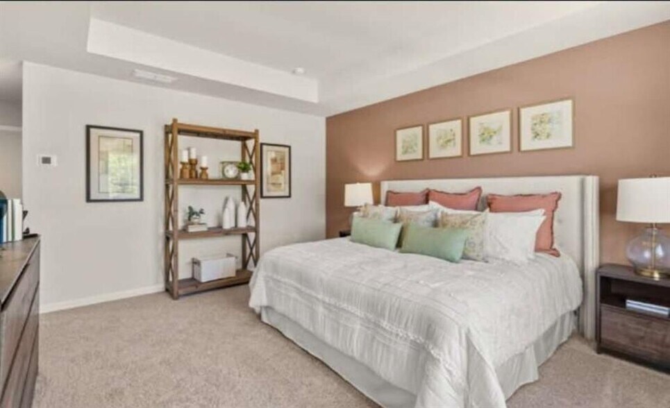 Building Photo - 6741 Leigh St