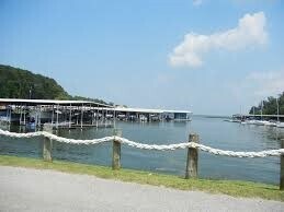 Building Photo - 22 Twinstone Cir