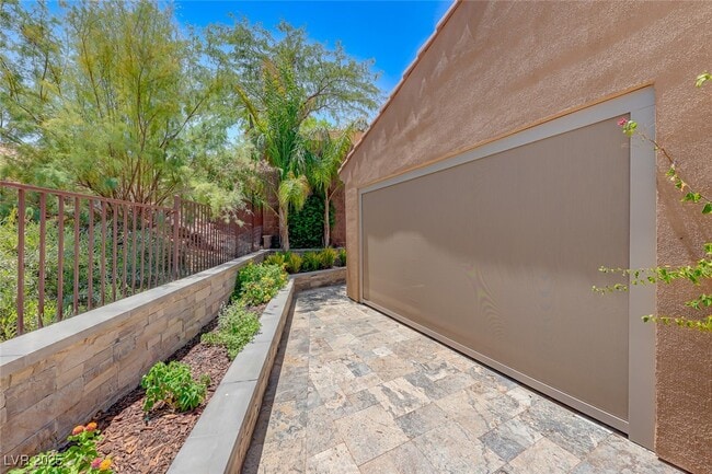 Building Photo - 1238 Calcione Dr