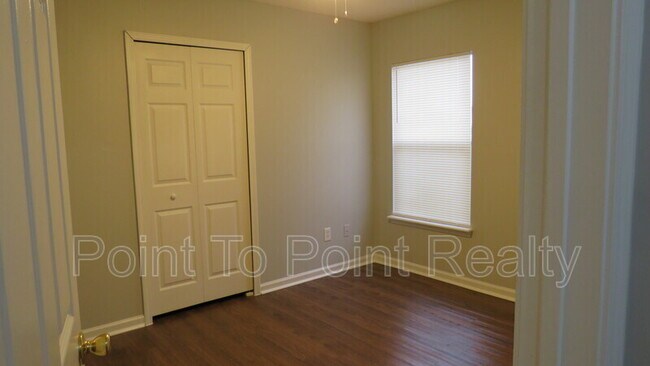 Building Photo - 1823 Sunchase Ct