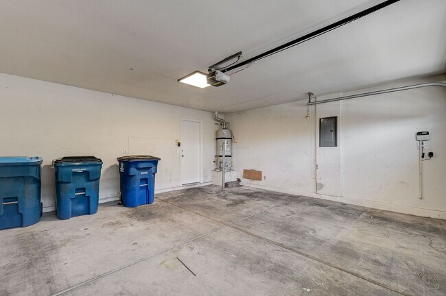 Building Photo - Single-Family Home in a Cul-de-Sac 3BD/2.5BA – Freshly Updated & Move-In Ready!