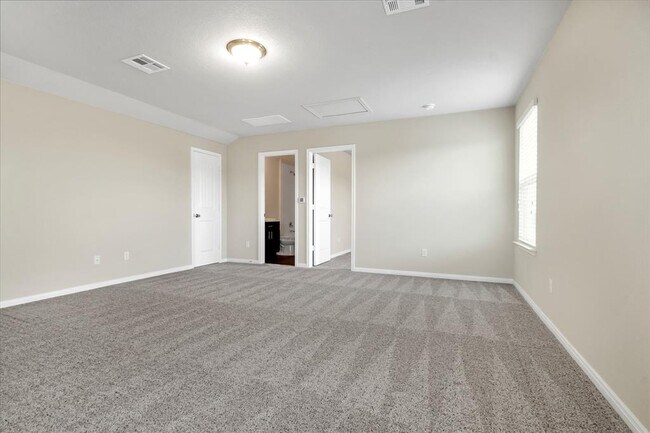 Building Photo - 1013 Gaelic Dr