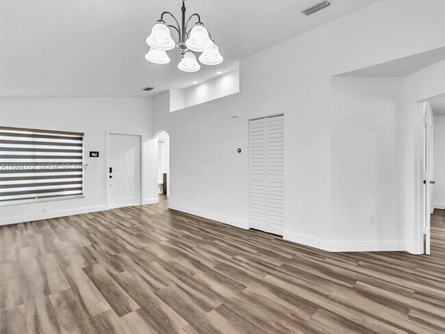 Building Photo - 7879 NW 193rd Ter