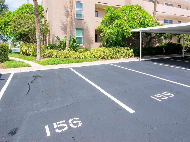 Building Photo - 7540 Bay Island Dr S