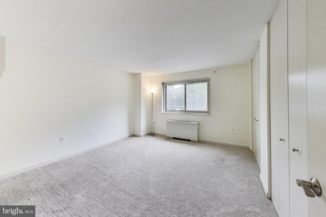Building Photo - 7333 New Hampshire Ave