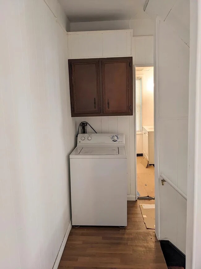 Building Photo - 2303 Hay Street