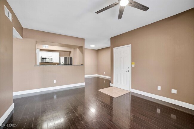 Building Photo - 8000 W Badura Ave