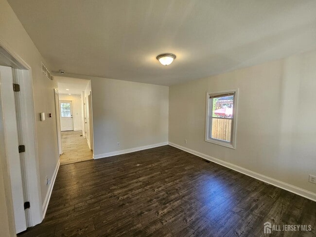 Building Photo - 60 6th Ave