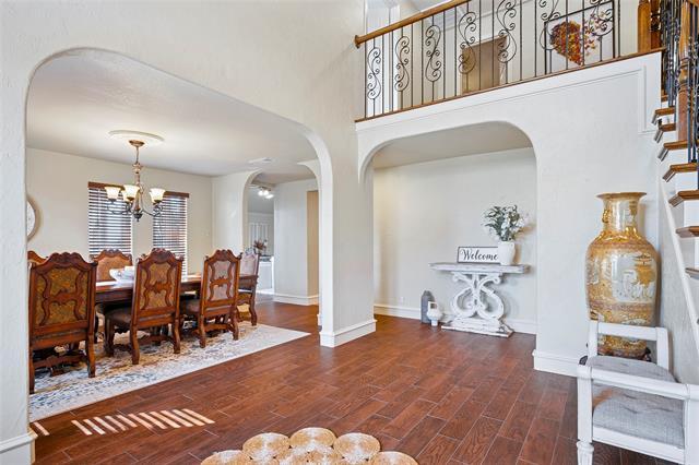 Building Photo - 2309 Parker Rd