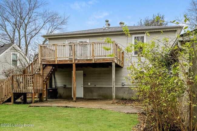 Building Photo - 10509 Hillpark Dr