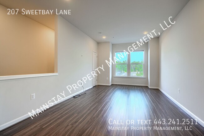 Building Photo - 207 Sweetbay Ln