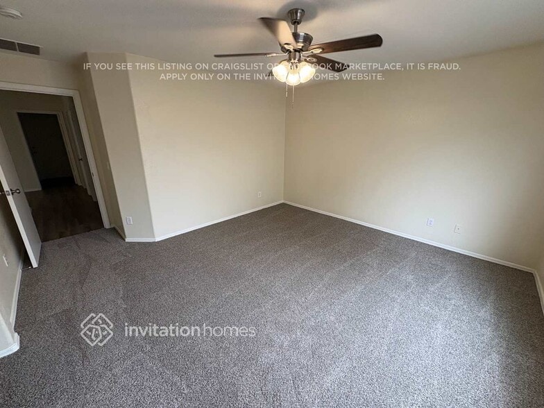 Building Photo - 13054 W Via Camille