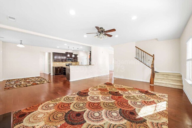 Building Photo - 4860 Pepper Dr