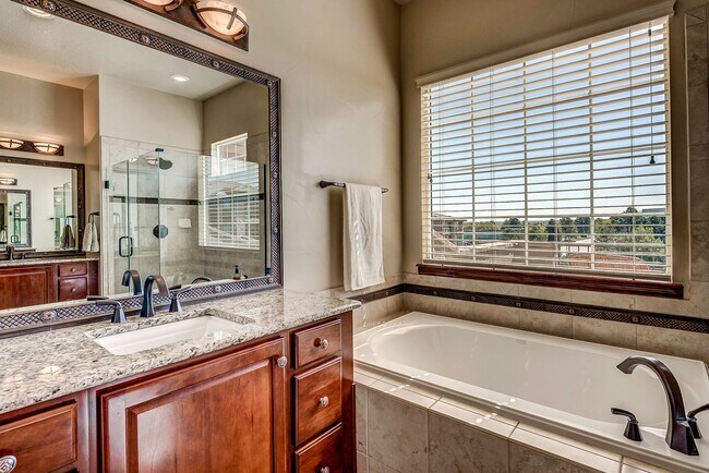 Building Photo - 7812 Vallagio Ln