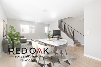 Building Photo - 4506 Esmeralda St