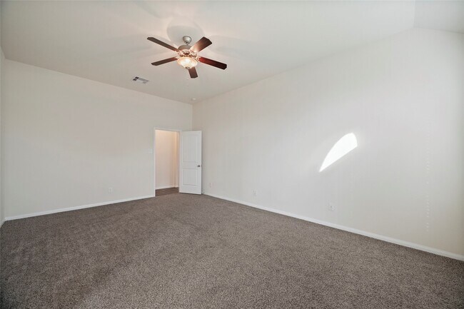 Building Photo - 1403 Holly Chase Dr
