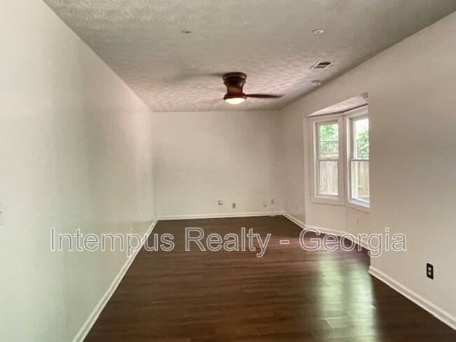 Building Photo - 10440 Virginia Pine Ln