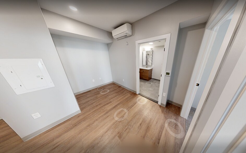 Building Photo - 55 Hemenway St