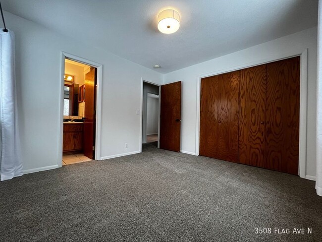 Building Photo - 4br 2.5ba 2cg ~ Security Deposit Alternati...