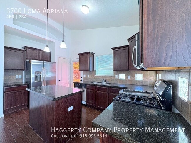 Building Photo - 3700 Loma Adriana