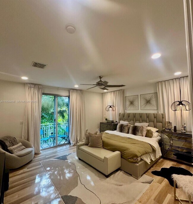 Building Photo - 407 SW 5th St