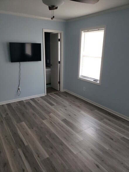 Building Photo - 1207 Fort Fisher Blvd N