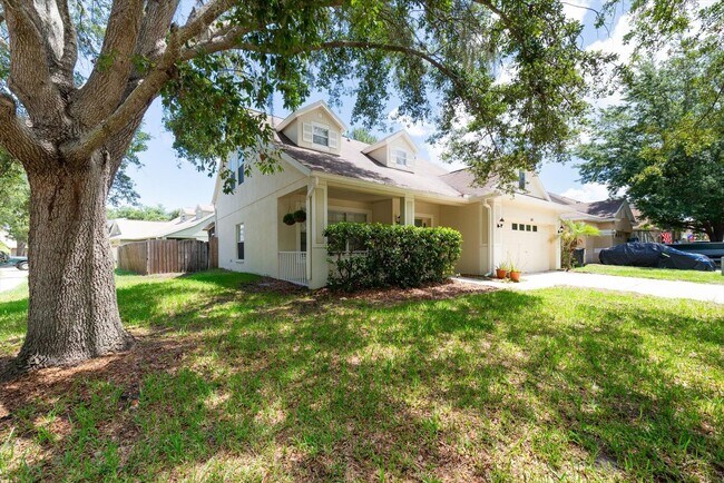 Building Photo - Updated 4BR with Bonus Room in Riverview!