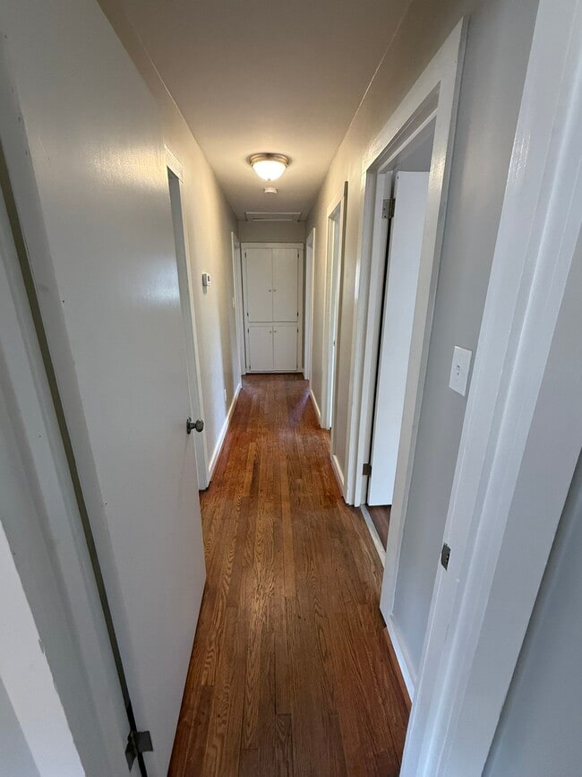 Building Photo - 61 Loganberry Cir