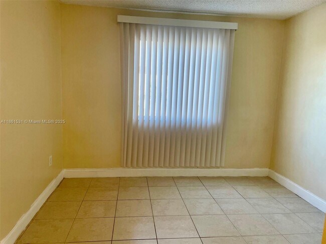 Building Photo - 15221 SW 80th St